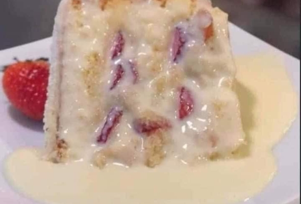 Tres leches, ¡Un bocado de nube dulce que te transportará a la cocina tradicional latina! ✨